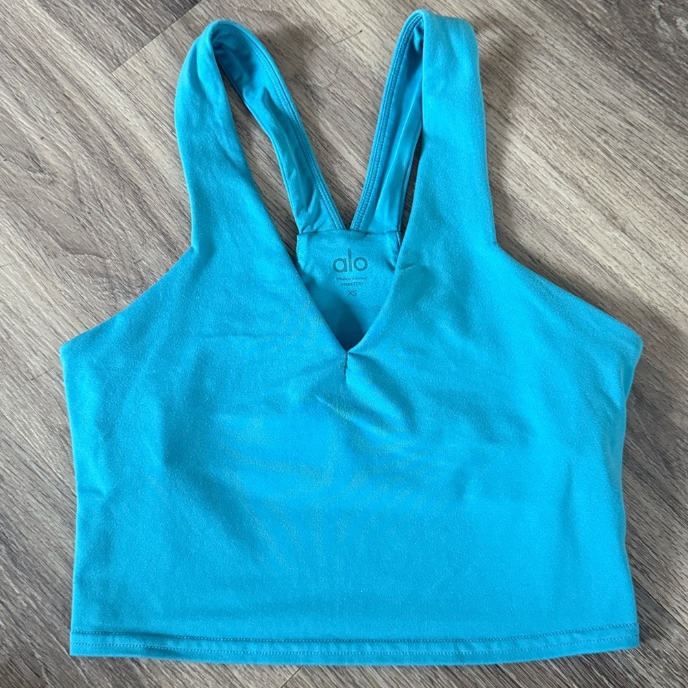 ALO Yoga Vibrant Blue Tank Womens Sports Bra in Teal Athletic Activewear - Picture 1 of 4